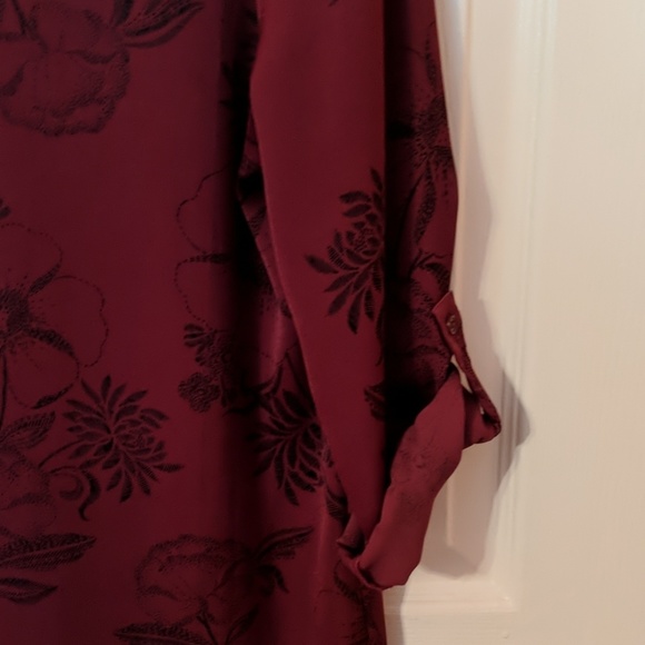 Maurice Shirt Small Burgundy/Wine Floral EUC - Picture 7 of 8
